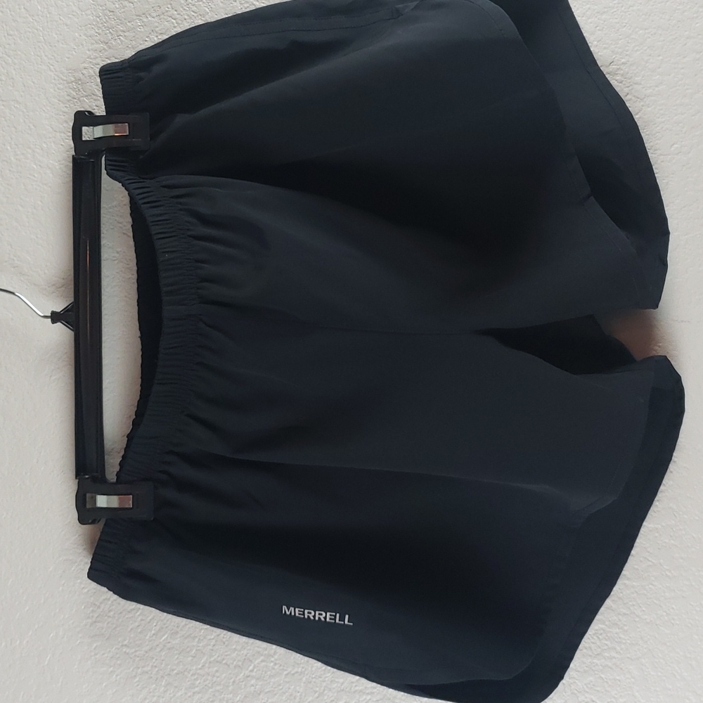 Merrell | NWT Women's Run Shorts Black Sz L